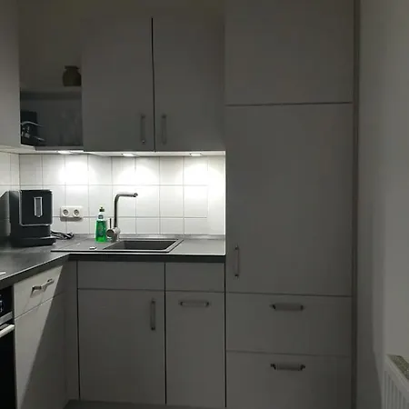 Schlossstr. 8, Appartement *